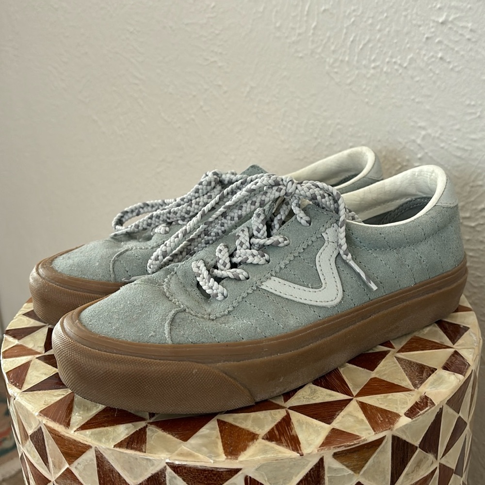 VANS - Blue Suede Gum Sole, Off The Wall Skate Shoe
